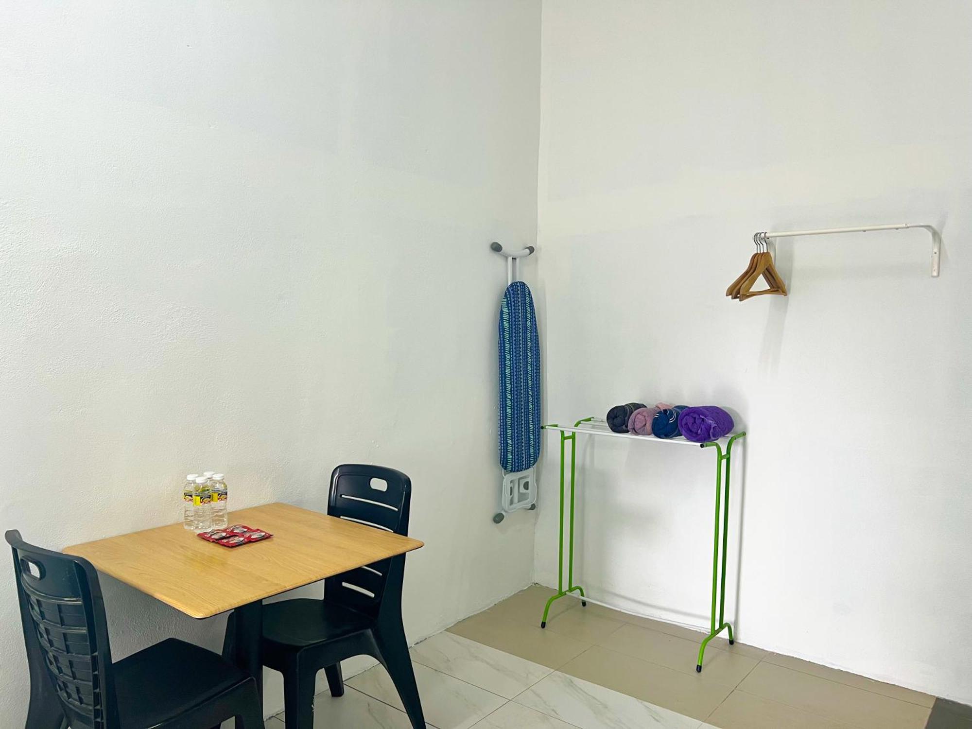 Budget Rest House パダン・ブサール エクステリア 写真